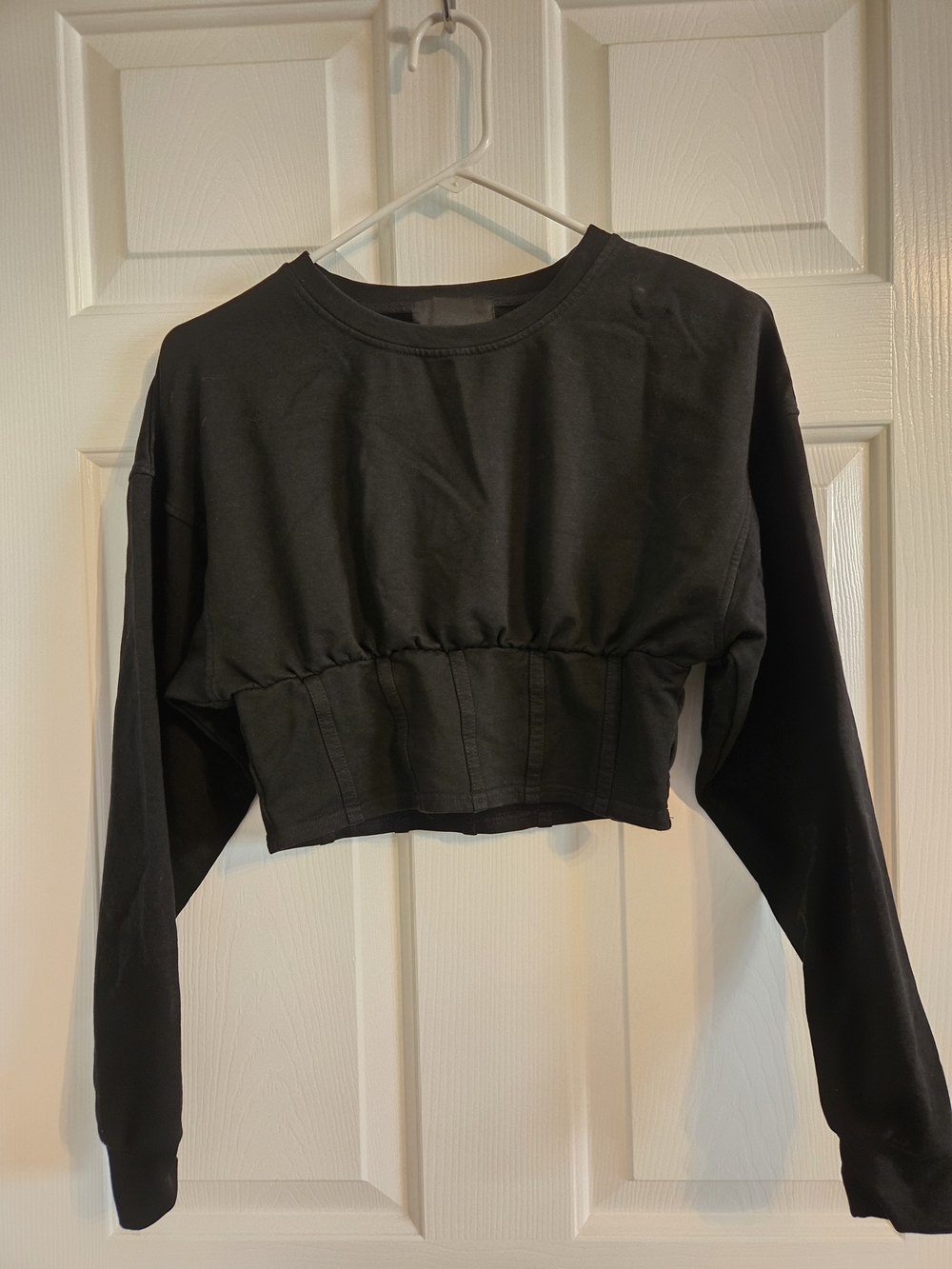 Meshki Black Cropped Long-Sleeve Sweatshirt